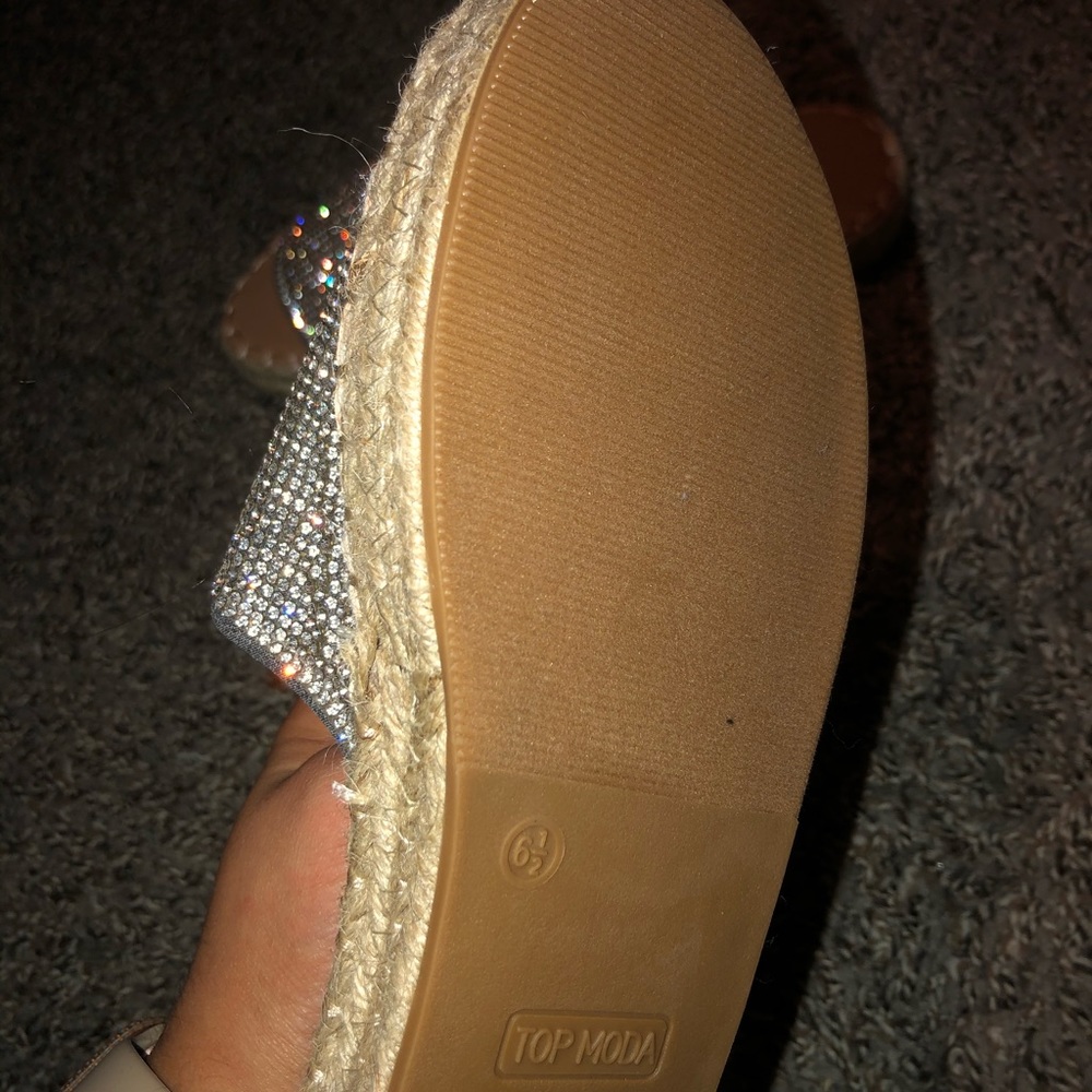 Sandals - Picture 4 of 4
